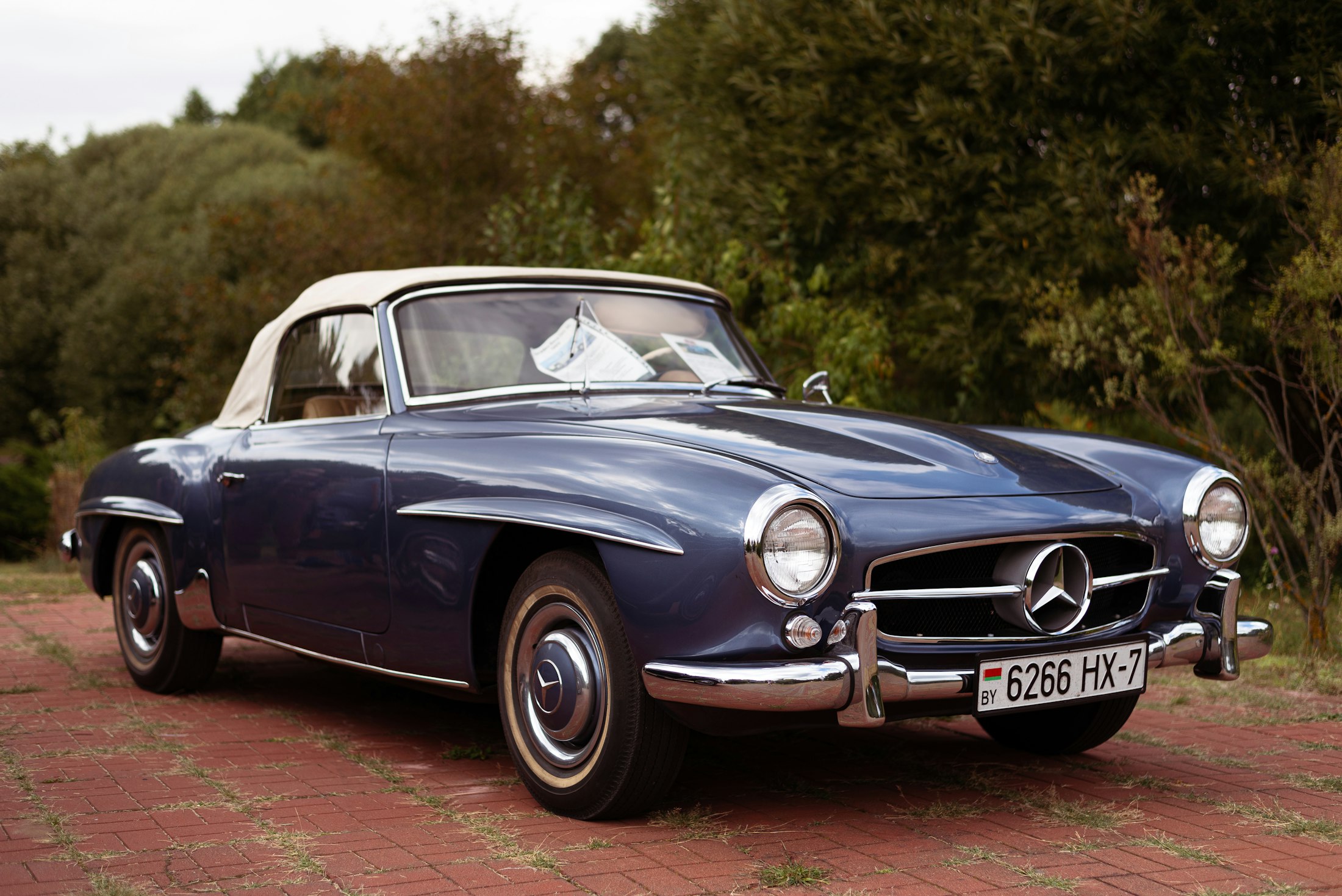 Restaurierter Mercedes 190SL Klassiker von BEYER