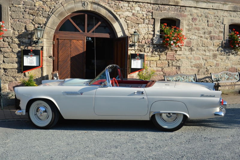 Ford Thunderbird